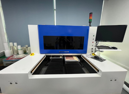 آلة القطع بالليزر FPC PCB ذات الطاولة المزدوجة للوحة معدنية غير معدنية