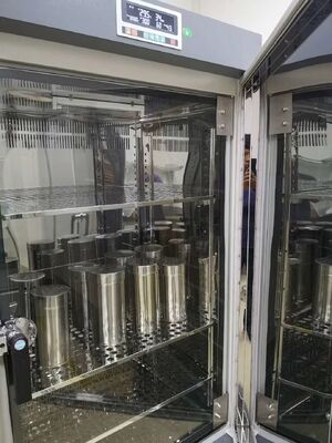 سعر LIYI لغرفة حاضنة نمو النباتات للإضاءة واختبار المناخ الاصطناعي البيئي من جانبين وثلاثة جوانب للبيع